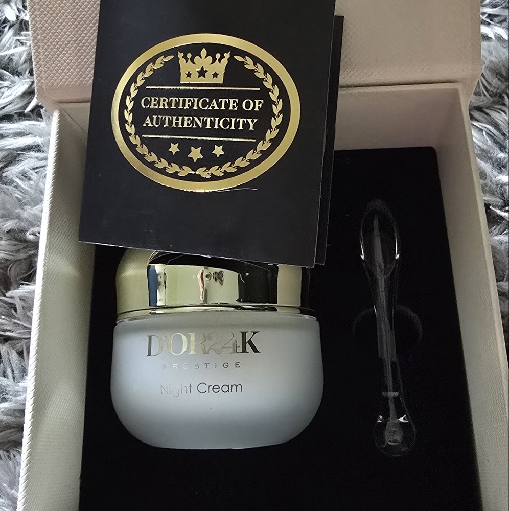 D'Or 24K Prestige Night Cream - Gold and White - Picture 3 of 5